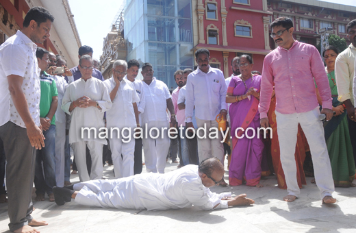 Poojary urulu seva for cauvery